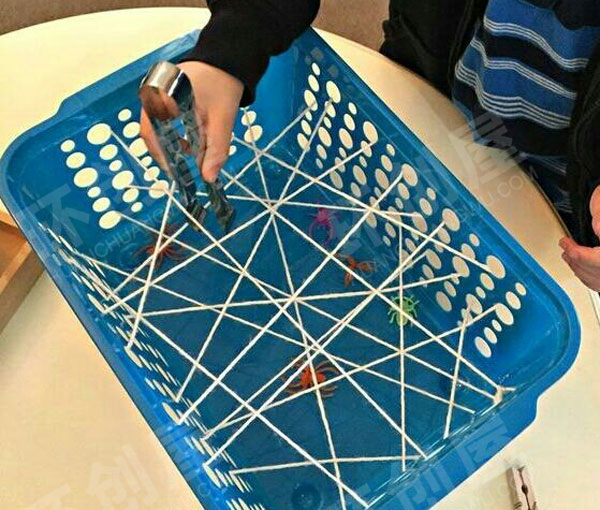 幼儿园益智区各种简单又实用教玩具图片