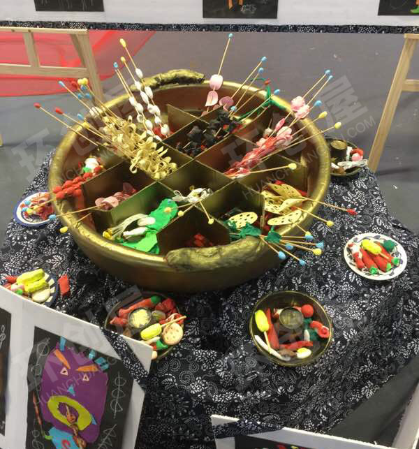 幼儿园各种主题儿童绘画户外作品展示图片