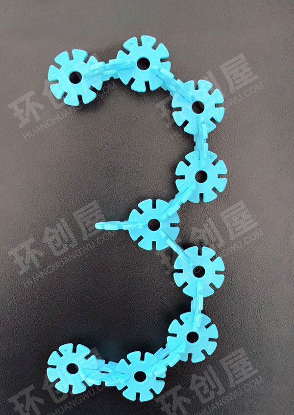 幼儿园建构区环创雪花片拼数字图片