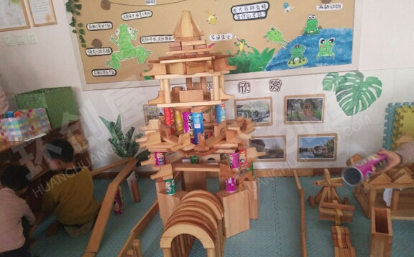 幼儿园积木搭建区作品图片