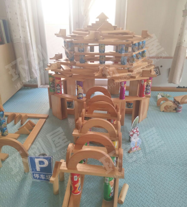 幼儿园积木搭建区作品图片