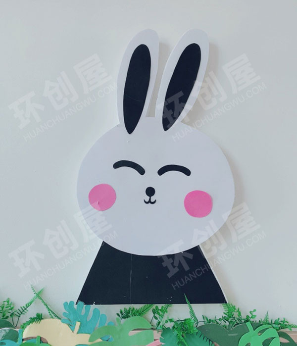 幼儿园春季色彩美卡通系主题墙图片
