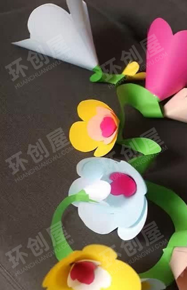 幼儿园彩色花朵吊饰图片
