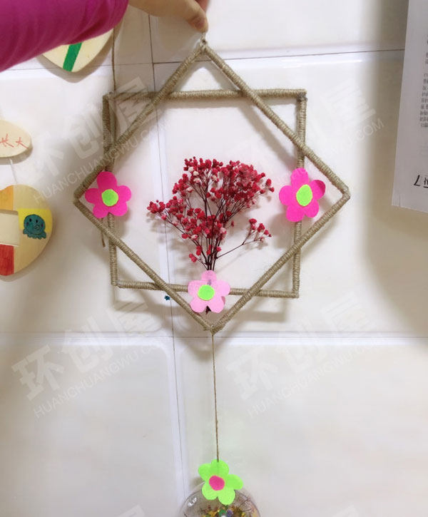 幼儿园废物利用竹筷麻绳吊饰图片