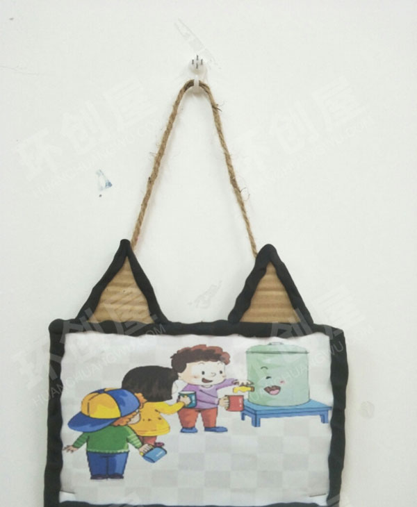 幼儿园废旧纸壳超轻粘土制作挂饰图片