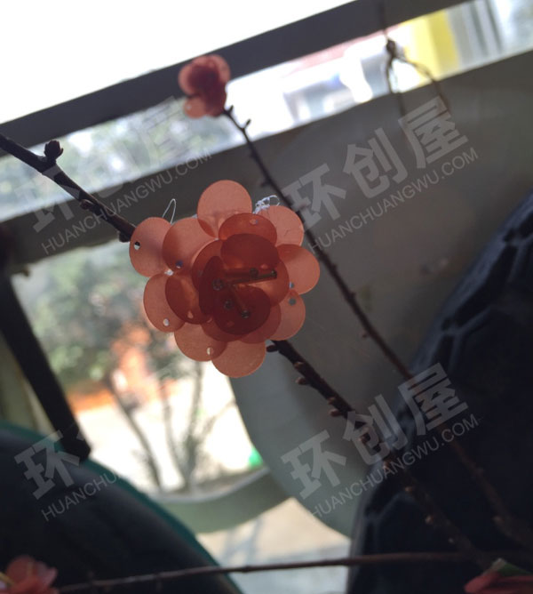 幼儿园走廊墙面废物利用手工挂饰图片