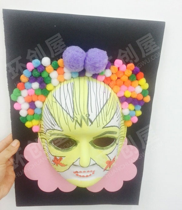 幼儿园墙壁手工面具作品展示图片