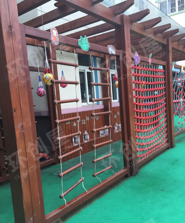 幼儿园户外活动器械玩转游乐绳图片