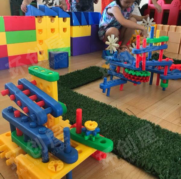 幼儿园建构游戏我们的幼儿园图片