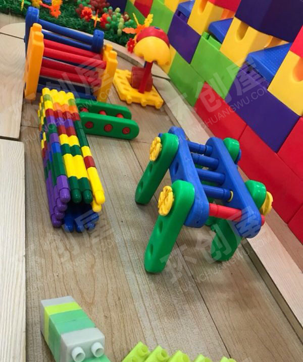 幼儿园建构游戏我们的幼儿园图片