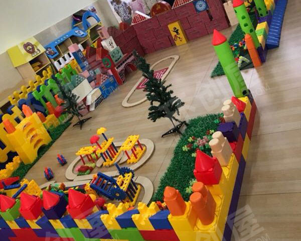 幼儿园建构游戏我们的幼儿园图片