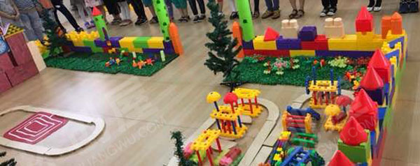 幼儿园建构游戏我们的幼儿园图片