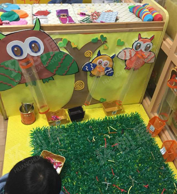 幼儿园建构区利用废旧环保材料制作图片