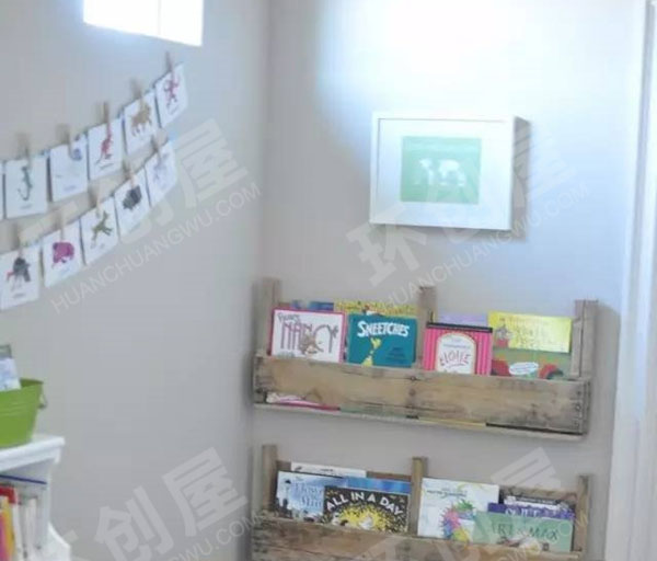 幼儿园温馨舒适的阅读角图片