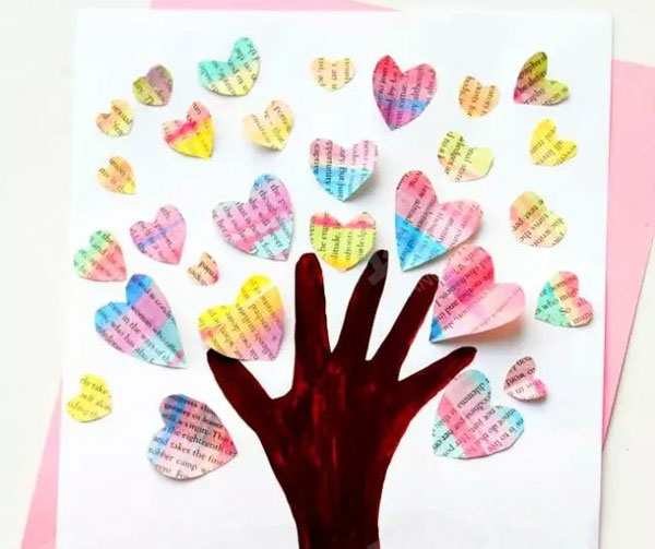 幼儿园美工区春季主题春天的树手掌创意画图片