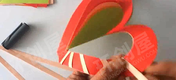 幼儿园美工区手工自制爱心立体书图片