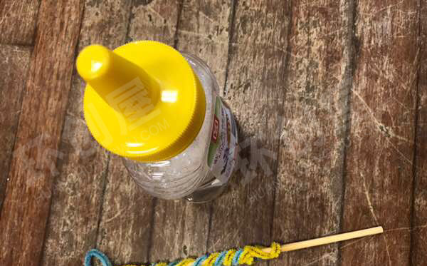 幼儿园科学区自制吹泡泡器图片