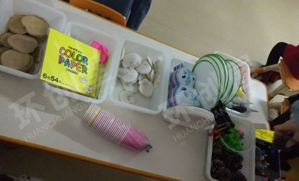 幼儿园科学区多种材料投放图片