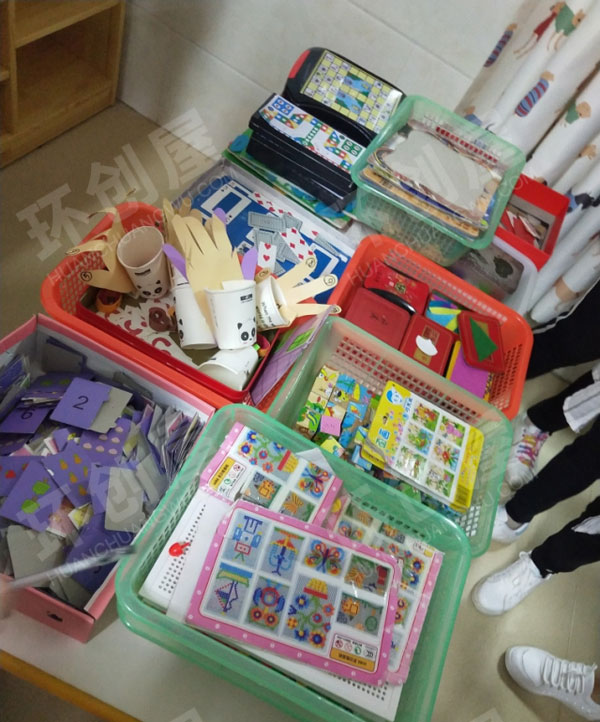幼儿园科学区多种材料投放图片