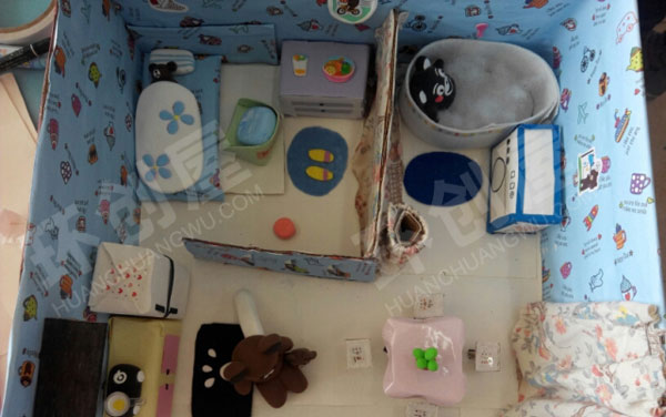 幼儿园表演区娃娃家里的小餐厅图片