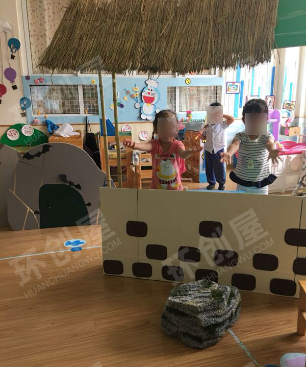 幼儿园表演区童话剧表演糖粥铺子图片