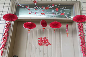 幼儿园红色喜庆新年门窗装饰图片