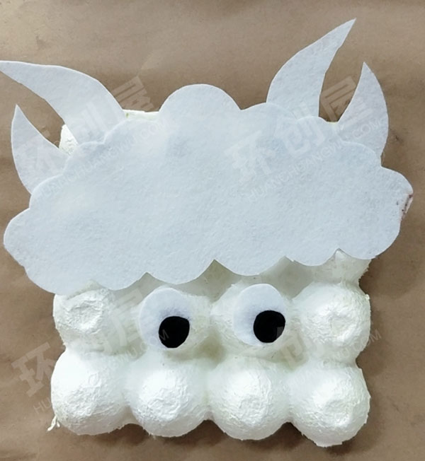 幼儿园鸡蛋托卡通动物作品展示图片