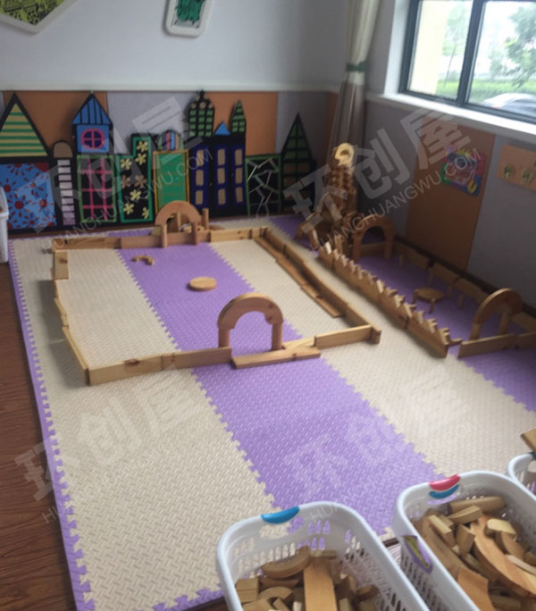 幼儿园建构室废物利用超级搭建图片
