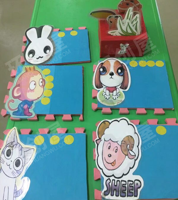 幼儿园益智区自制颜色鲜艳的玩教具图片 