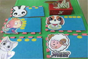 幼儿园益智区自制颜色鲜艳的玩教具图片12 张
