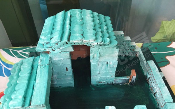 幼儿园建构区小小建筑师泥巴搭建小屋模型图片