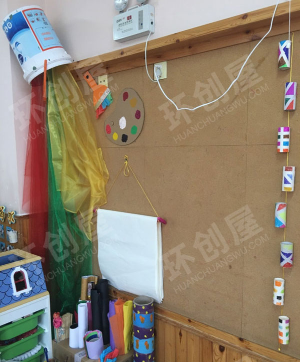 幼儿园废物利用卷纸芯创意墙面布置图片