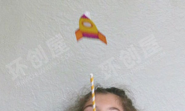 幼儿园科学区自制会飞的火箭图片