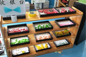 幼儿园角色游戏涮锅烧烤小店图片9张