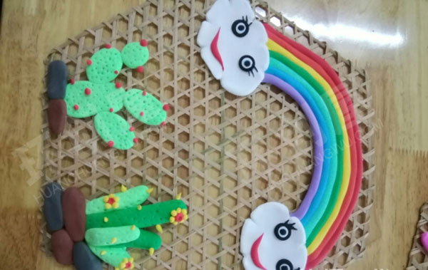 幼儿园墙面布置超轻彩泥手工图片