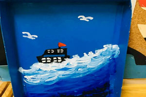 幼儿园海洋风废物利用纸盒作品展示图片6张