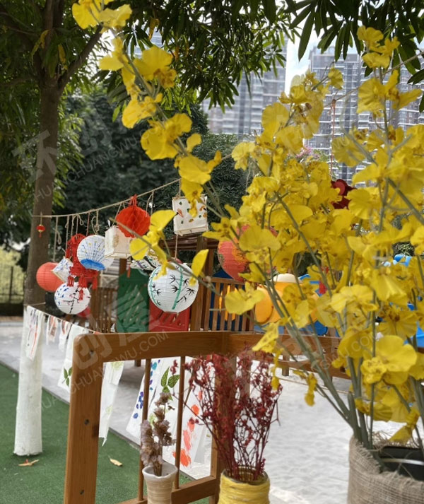 幼儿园户外新年到庙会图片