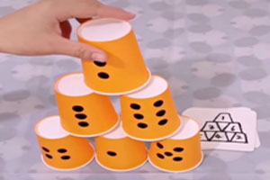 幼儿园建构区纸杯大作战图片2张