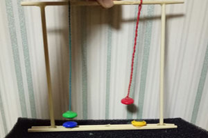 幼儿园科学区磁铁正负极图片2张