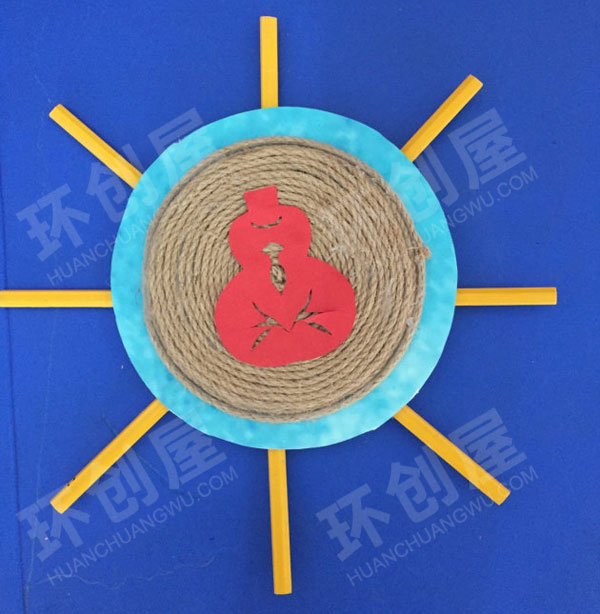 幼儿园幼儿剪纸作品挂饰图片