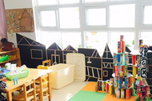 幼儿园建构区建筑工地图片2张