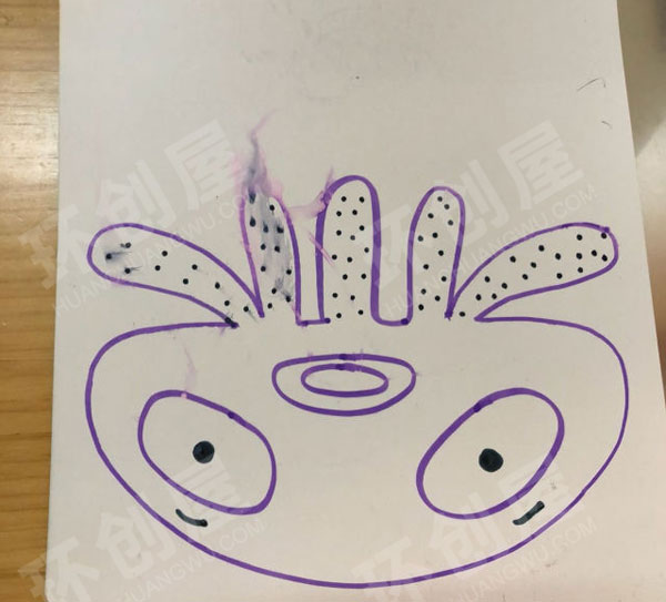 幼儿园科学区有趣的圆筒镜图片