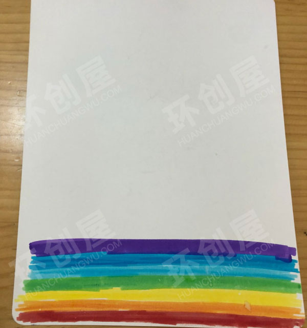 幼儿园科学区有趣的圆筒镜图片
