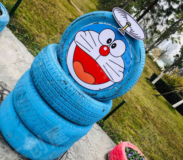 幼儿园户外生活中的轮胎创意图片