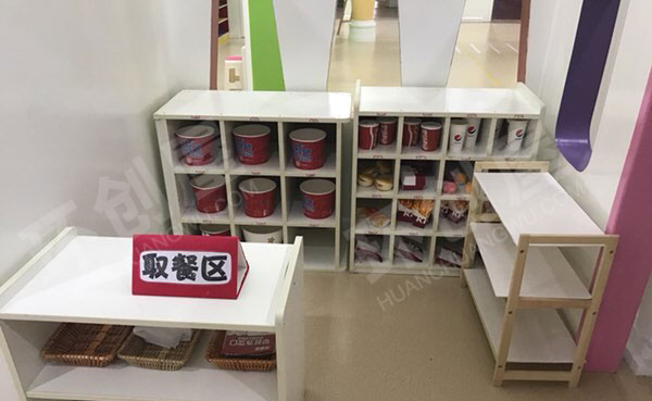 幼儿园角色游戏好吃好玩的甜品店图片