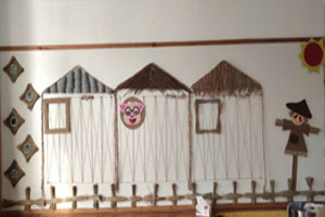 幼儿园墙面布置三只小猪盖房子图片6张