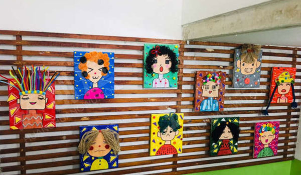 幼儿园楼梯墙面卡通小人墙面布置图片