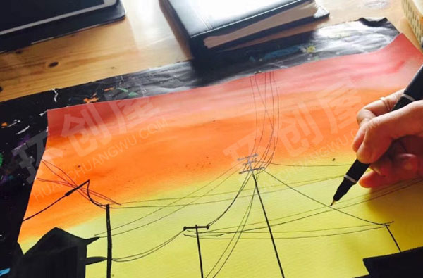 幼儿园水彩与勾线笔画作作品展示图片