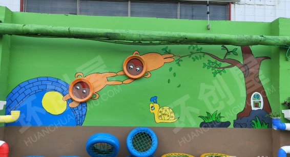 幼儿园废物利用轮胎PV管户外墙面装饰图片