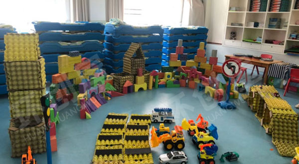 幼儿园建构区废物利用鸡蛋托图片